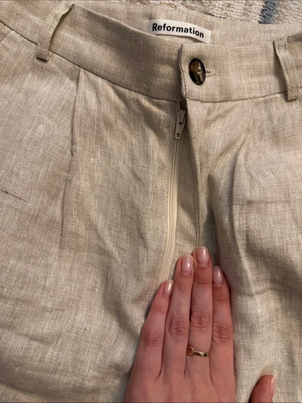 Reformation Neutral Beige Pleated Straight-Leg Linen Pants Size 2